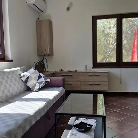 Ulika - Kuca Za Odmor 아파트 *